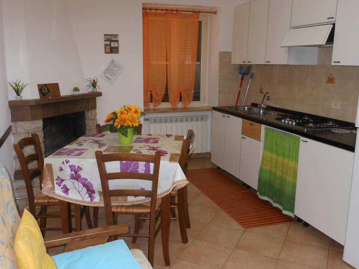 Casa Vacanze Valdamone Suvereto Exteriör bild